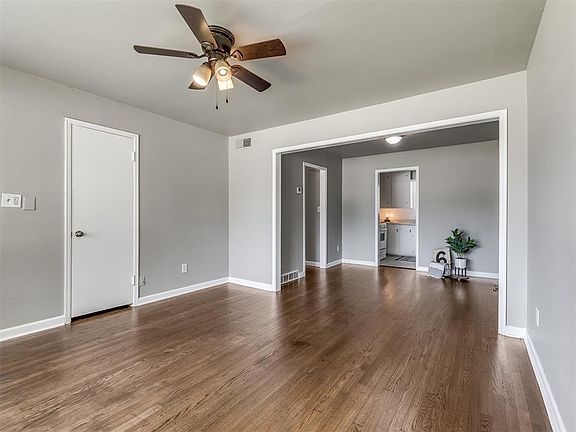 3rd image of 2220 Hasley Dr