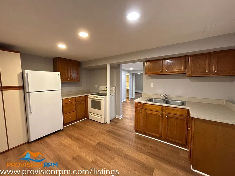 1000 Linda Lee Dr #1000B — Photo 4
