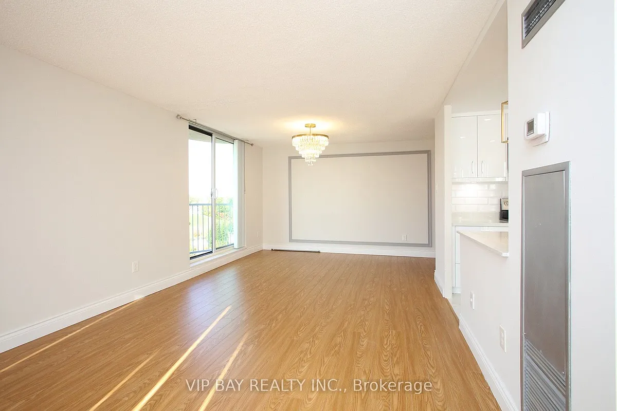 Building Photo - 20 Harding Blvd W #1012
