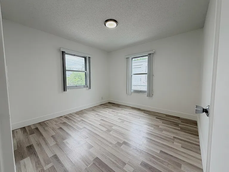 831 El Prado — Photo 10