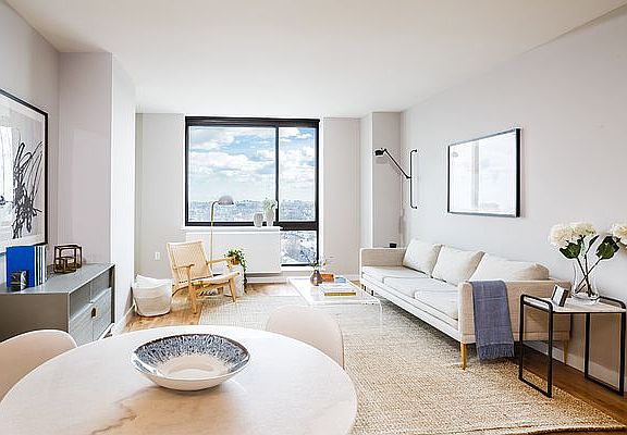 3rd image of 14736 94th Ave APT 24J