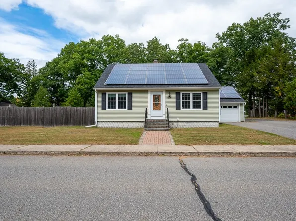 692 Lenox St, Athol, MA 01331