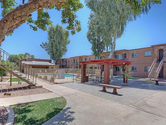 4th image of 650 S Country Club Dr APT 109