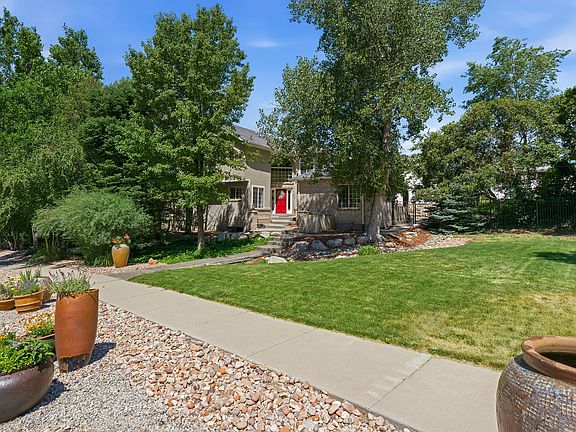 2nd image of 1927 E Bear Creek Dr S
