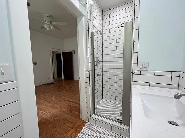 1712 Linden Ave #2 — Photo 15