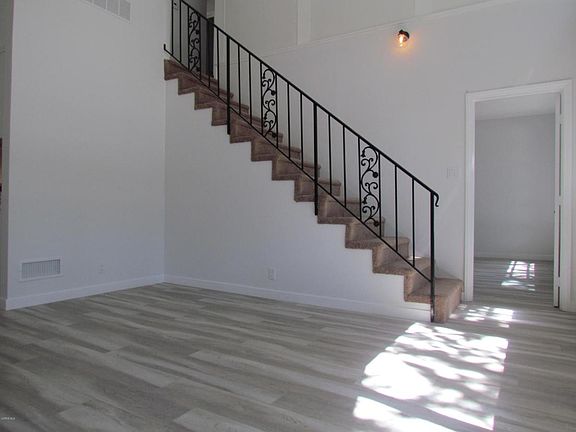 Main Living Room & Stairs