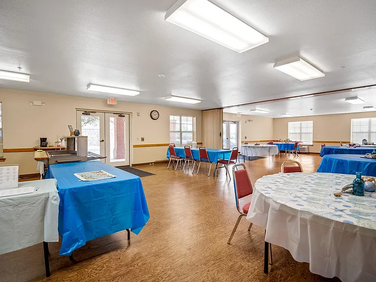Oak Grove Seniors - 62 & Older — Photo 11