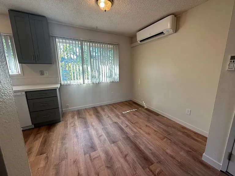 5050 NE Killingsworth St — Photo 12
