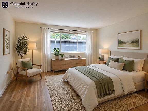 3rd image of 13 Embassy Rd #360