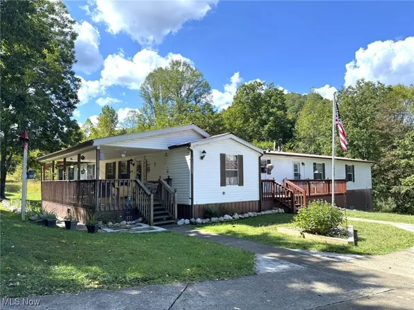286 Sassafras Ridge Rd, Arnoldsburg, WV 25234