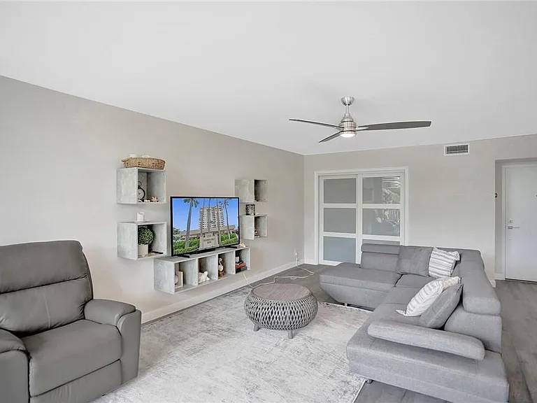 5200 N Ocean Blvd #310B — Photo 8