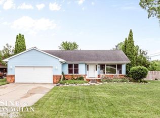 48241 Meadow Ln, Chesterfield, MI 48051