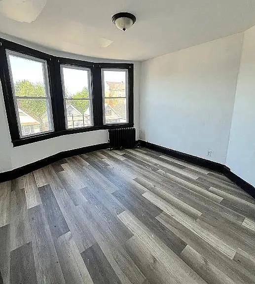 2 bed, $2,100 — Photo 2