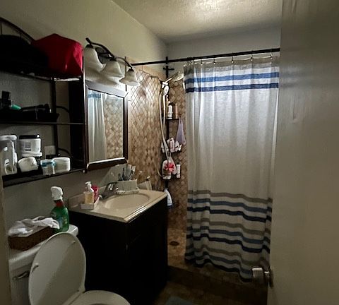 3rd image of 1323 N Holmes Ct