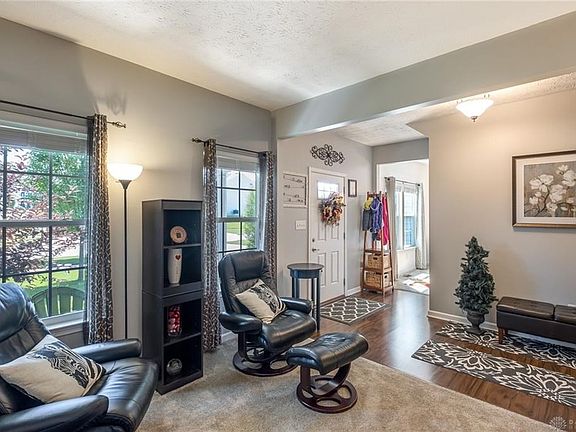 3rd image of 2041 Stedman Ln