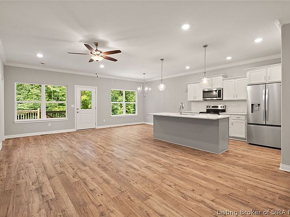 2nd image of 828 Kings Court