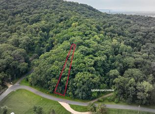 1 Hidden Valley Rd, Holmen, WI 54636