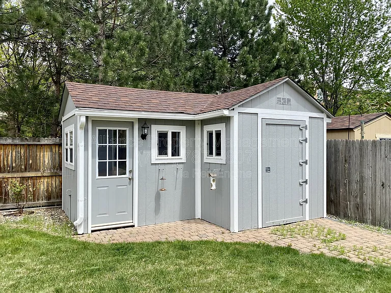 2825 Dristol Dr — Photo 42