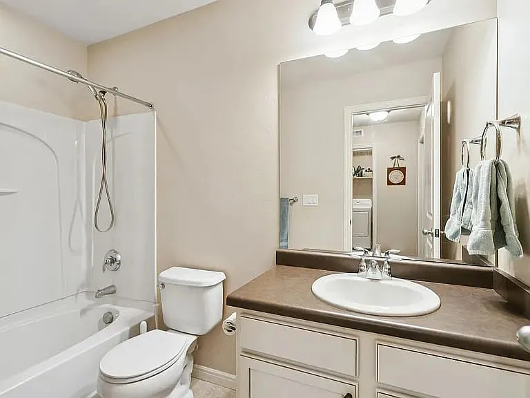 833 W Cannara Way — Photo 28