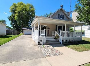 303 N Main St, South Whitley, IN