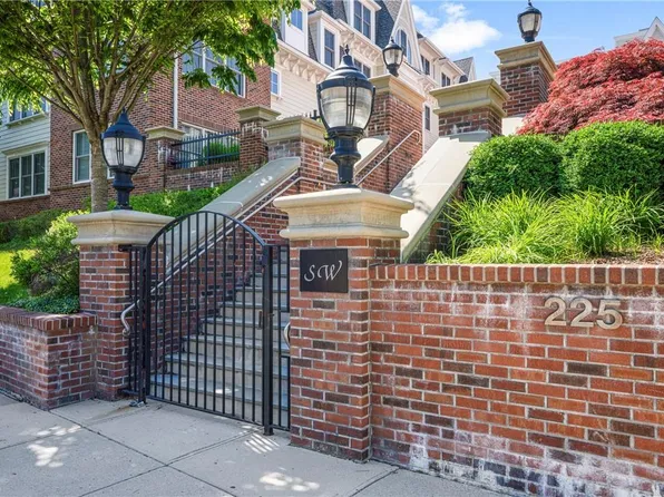 225 Stanley Avenue #117, Mamaroneck, NY 10543
