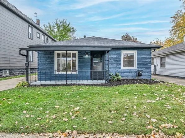 4018 E 26th St, Newburgh Heights, OH 44105