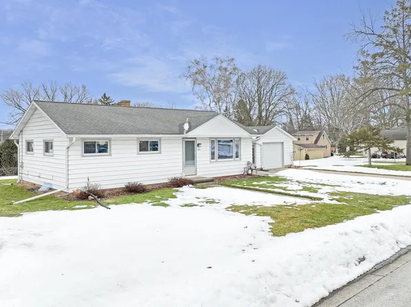 1303 Valview COURT, Watertown, WI 53098