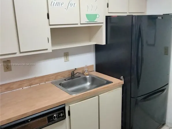777 SW 9th Ave APT 205, Miami, FL 33130