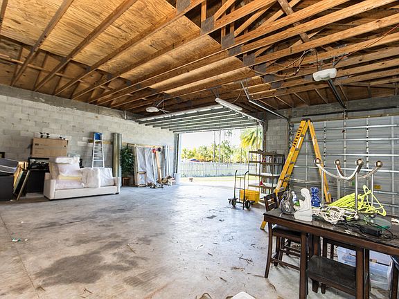 4th image of 15288 76TH Road N
