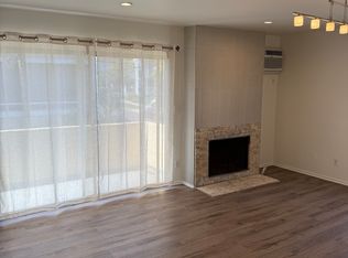 921 Granville Ave #9, Los Angeles, CA 90049