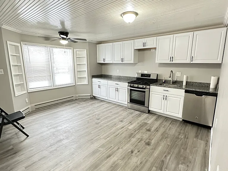 22800 Cottage Dr — Photo 10