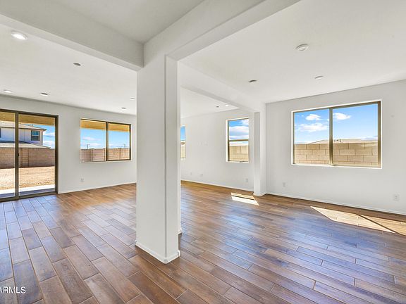 3rd image of 5881 N 193RD Drive
