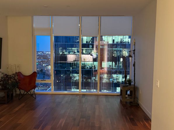 160 2nd Ave S APT 1504