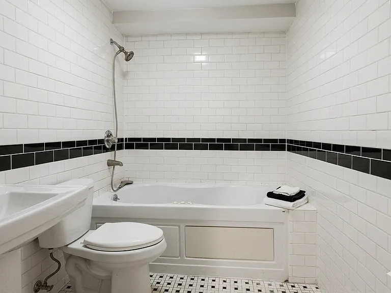 285 Lark St #1 — Photo 10