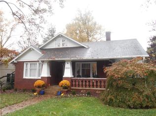 2435 Maplewood Ave, Winston Salem, NC 27103