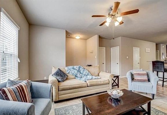 5th image of 14822 Russet Bend Ln