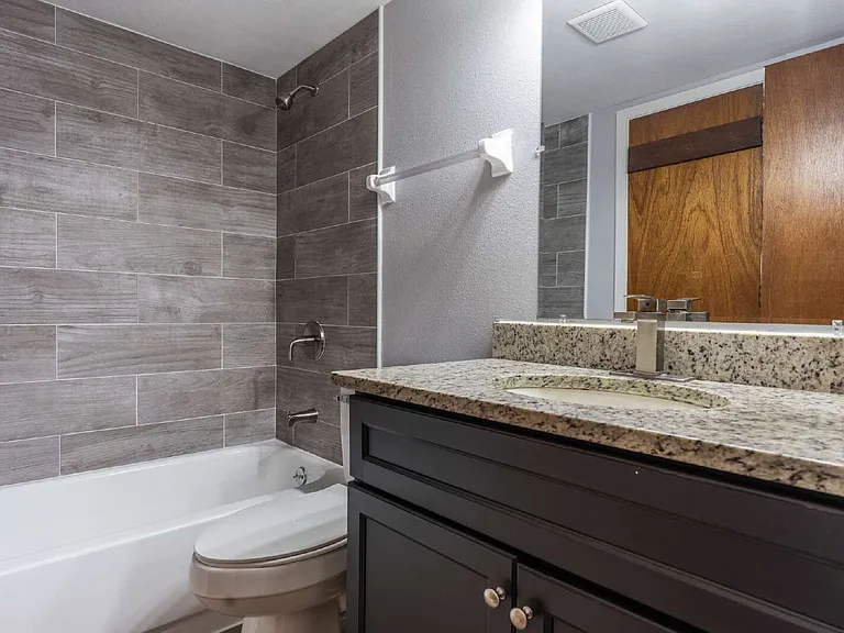 3909 Stonehaven Rd — Photo 22
