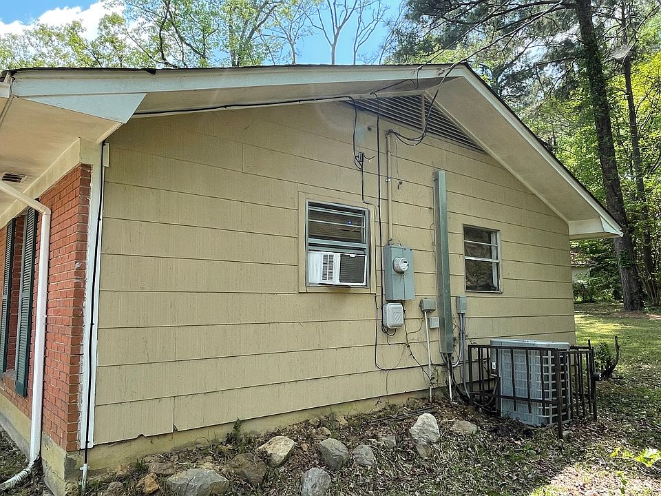 2nd image of 1123 Autumn St