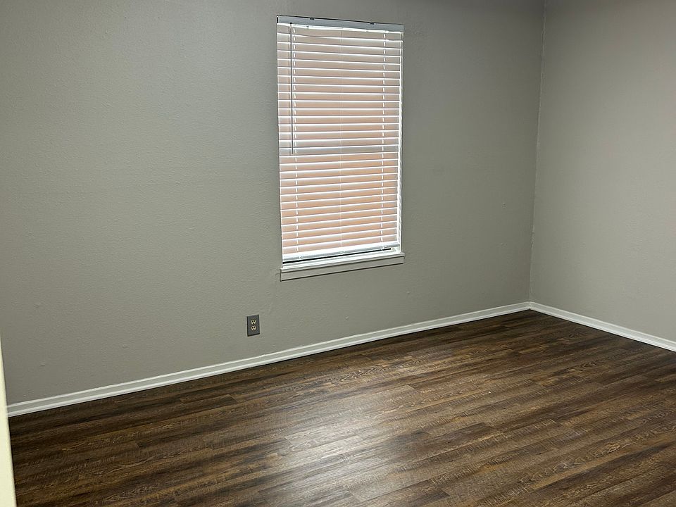 1st image of 316 E Kirby #3