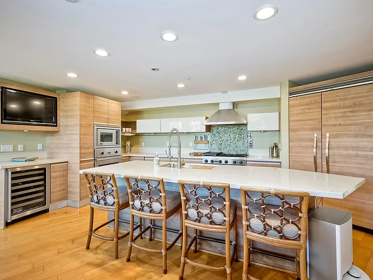 1052 Anchorage Ln — Photo 11