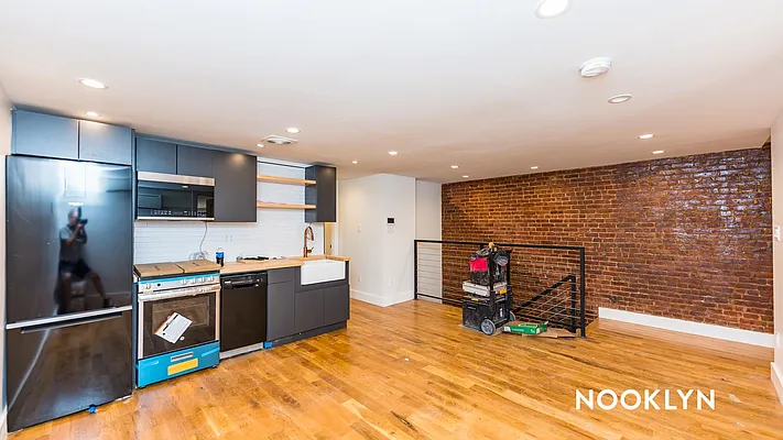 Rented by Nooklyn NYC LLC | media 10
