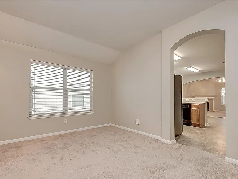 7411 Kransburg Ranch Dr — Photo 5