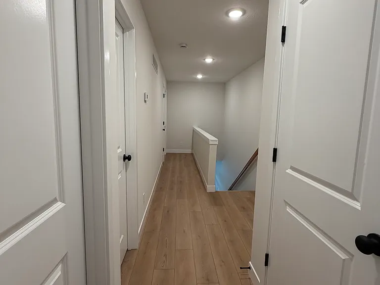 503 Hickman Ave — Photo 7