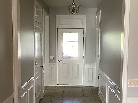 2nd image of 13636 Wilshire Ct