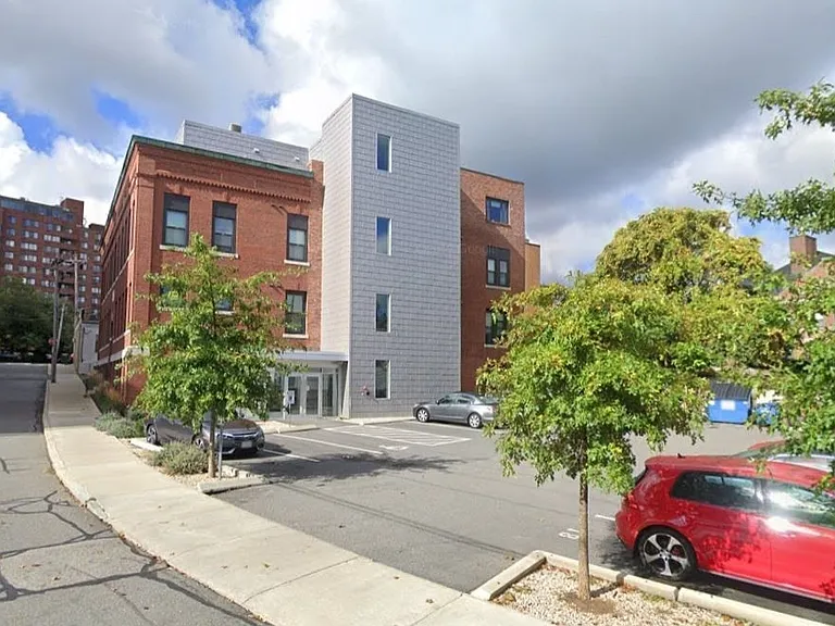 11 Merrymount Rd #1R — Photo 16