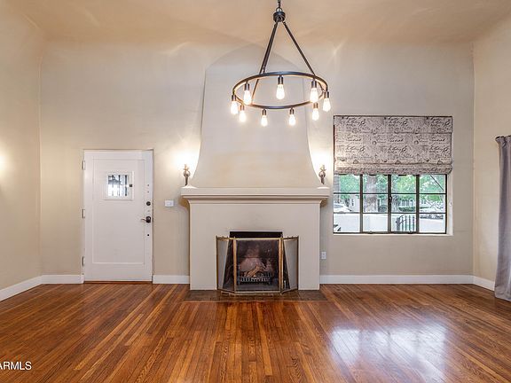 4th image of 2207 N 11TH Avenue