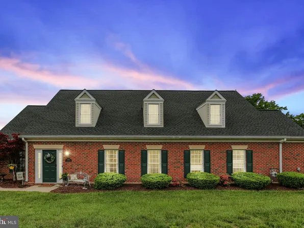 9301 Glascow Dr, Fredericksburg, VA 22408
