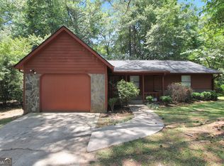 9329 Forest Knoll Dr, Jonesboro, GA