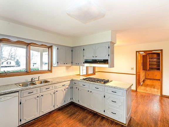4th image of 17524 Merry Oaks Trl