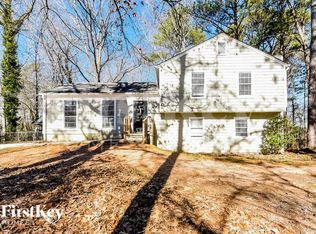 102 Parkview Dr, Stockbridge, GA 30281